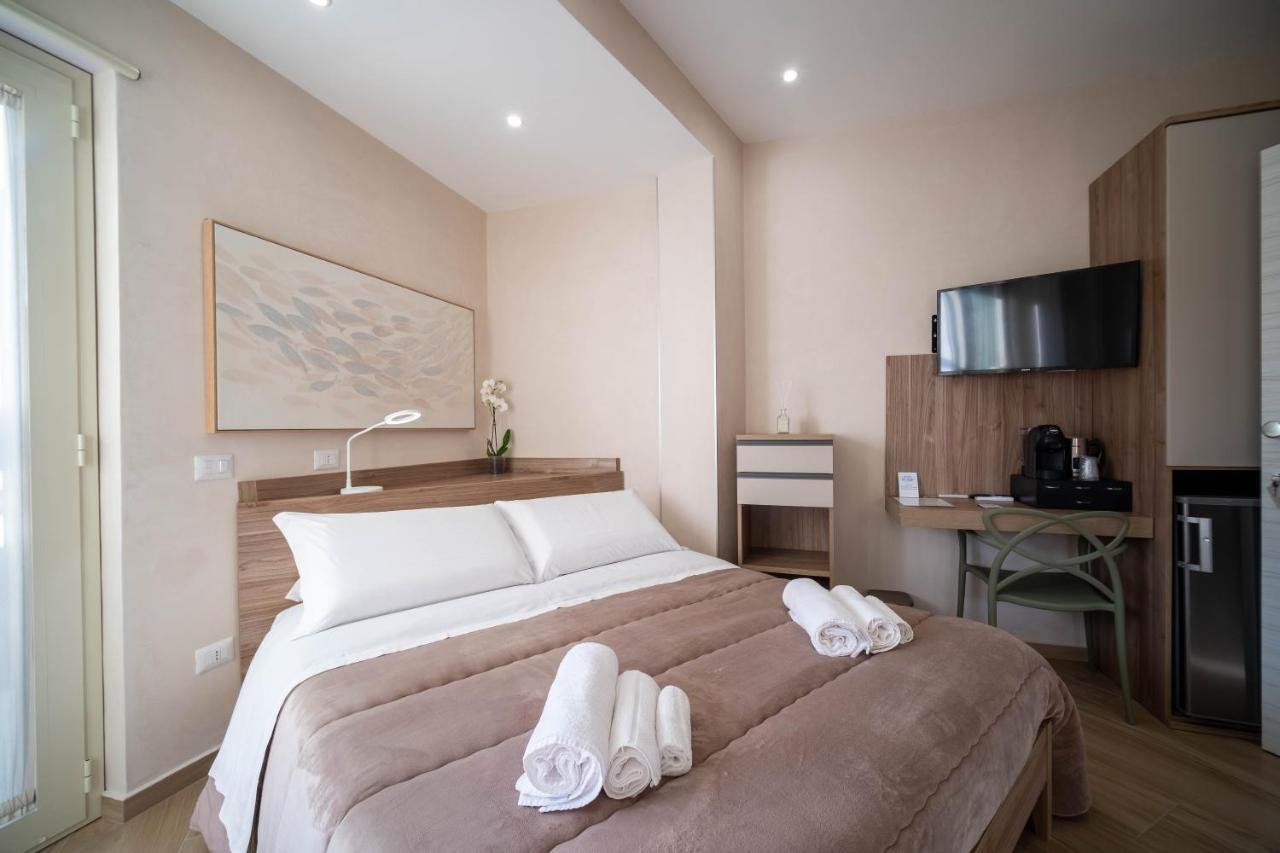Esperia B&B Oliveri Bagian luar foto